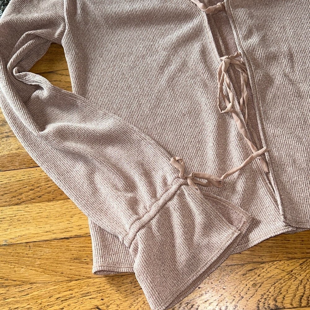 Free People Double Tie Front Rib Knit Long Sleeve Top Size Small in Taupe Cream - Picture 8 of 13